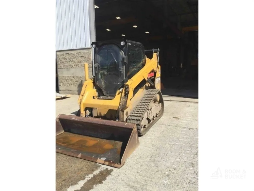 Unleashing Performance and Versatility: The 2015 Caterpillar 259D Compact Track Loader