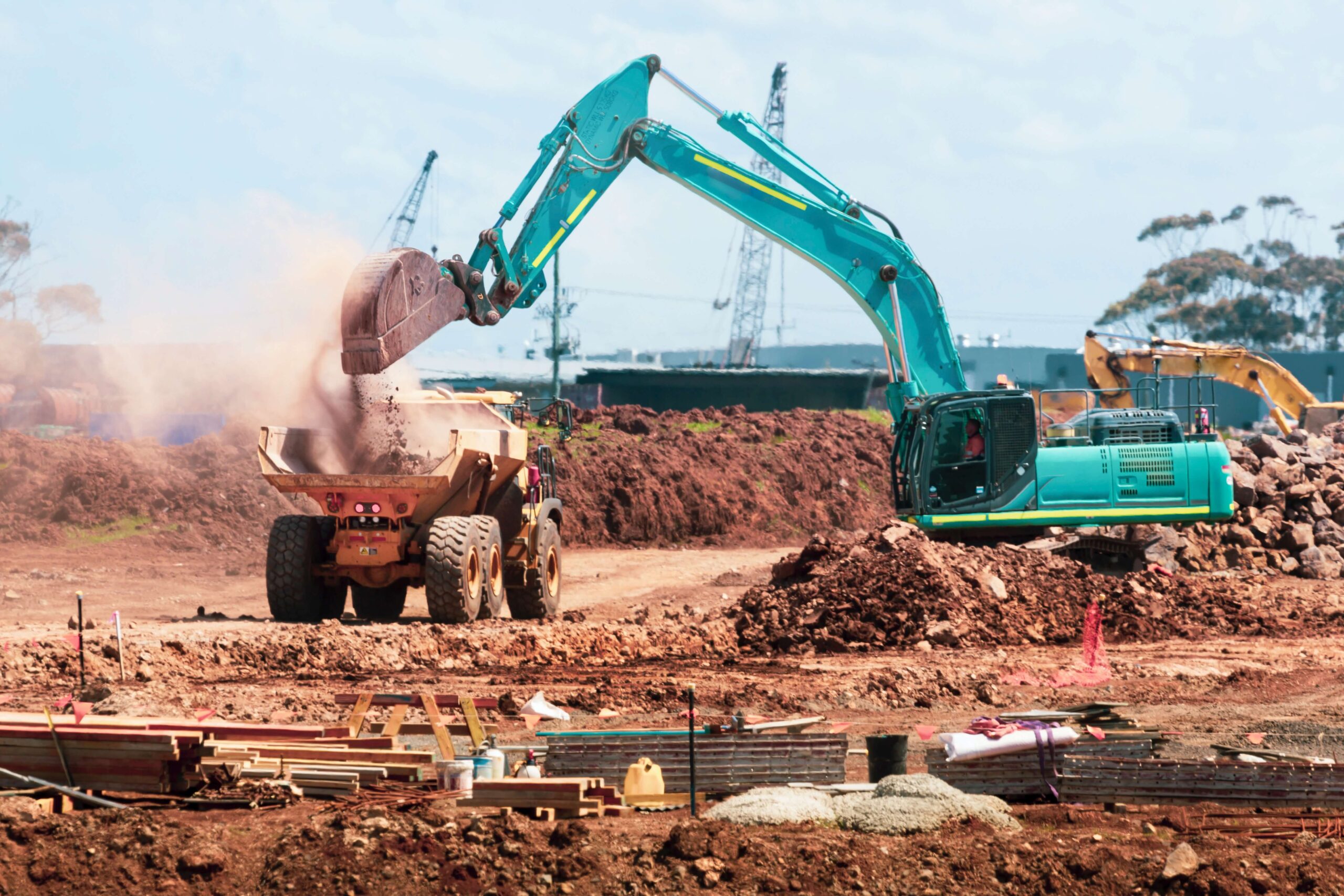 Excavator Lifting Capacity: How Much Can It Handle?