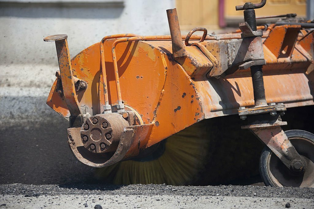 Enhancing Efficiency: Integrating Sweeper Machines with Existing Heavy Equipment