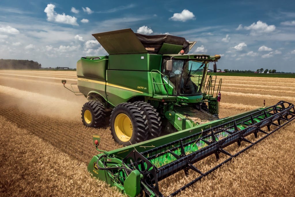 Maximizing Agricultural Efficiency: The Impact of Harvesters on Crop Harvesting